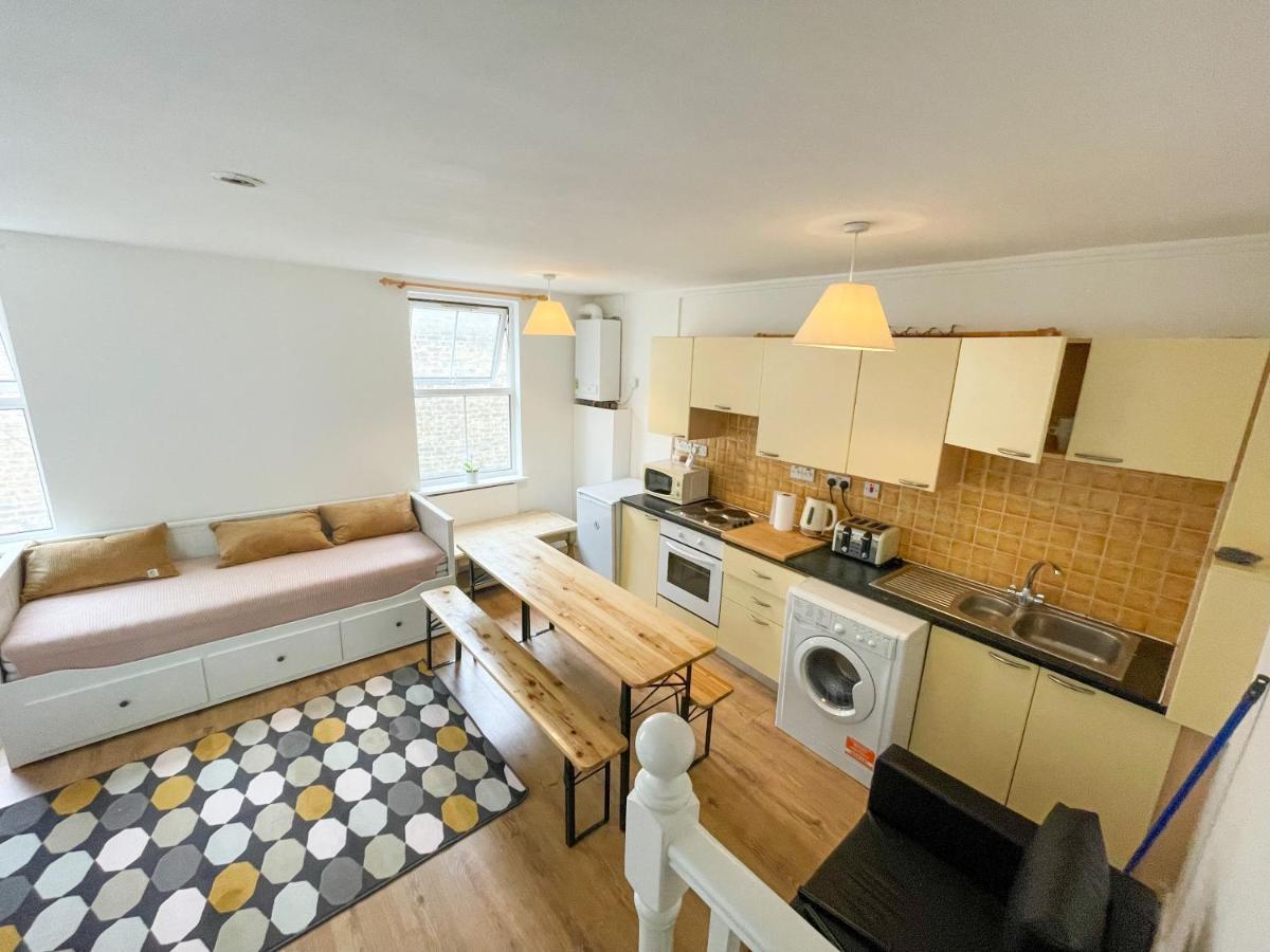 134 Kilburn Road Apartment Londra Dış mekan fotoğraf